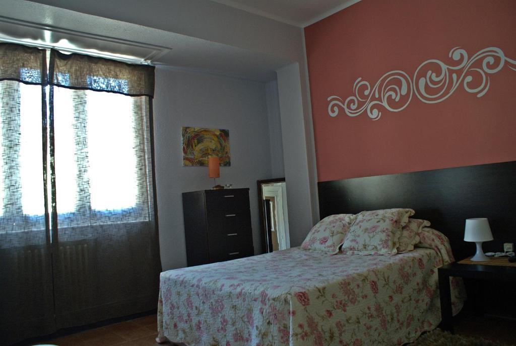 Pension El Parque Авила Номер фото